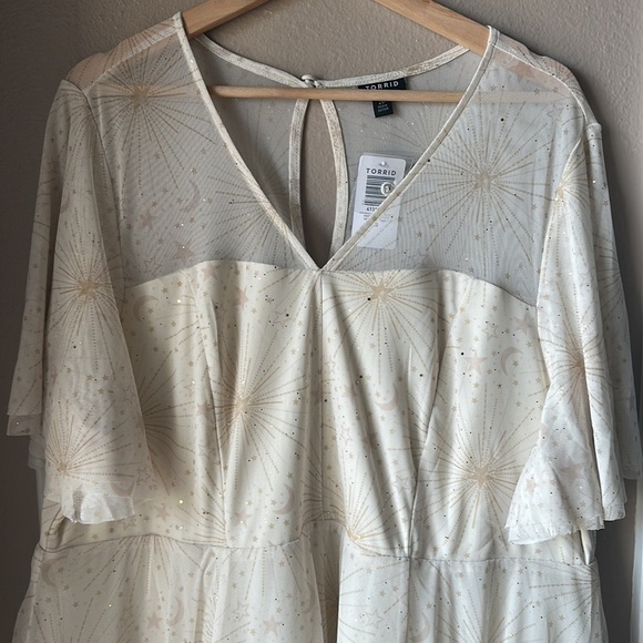 NWT TORRID Midi Mesh Flutter Sleeve Starburst Dress - Picture 7 of 14